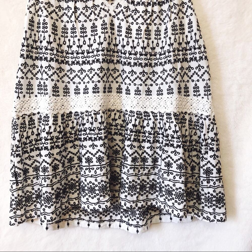 Anthropologie Ivory Cammie Embroidered Peplum Top - Picture 5 of 16